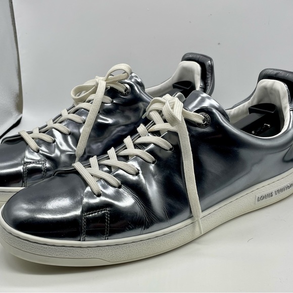 LV FrontRow - Picture 6 of 7